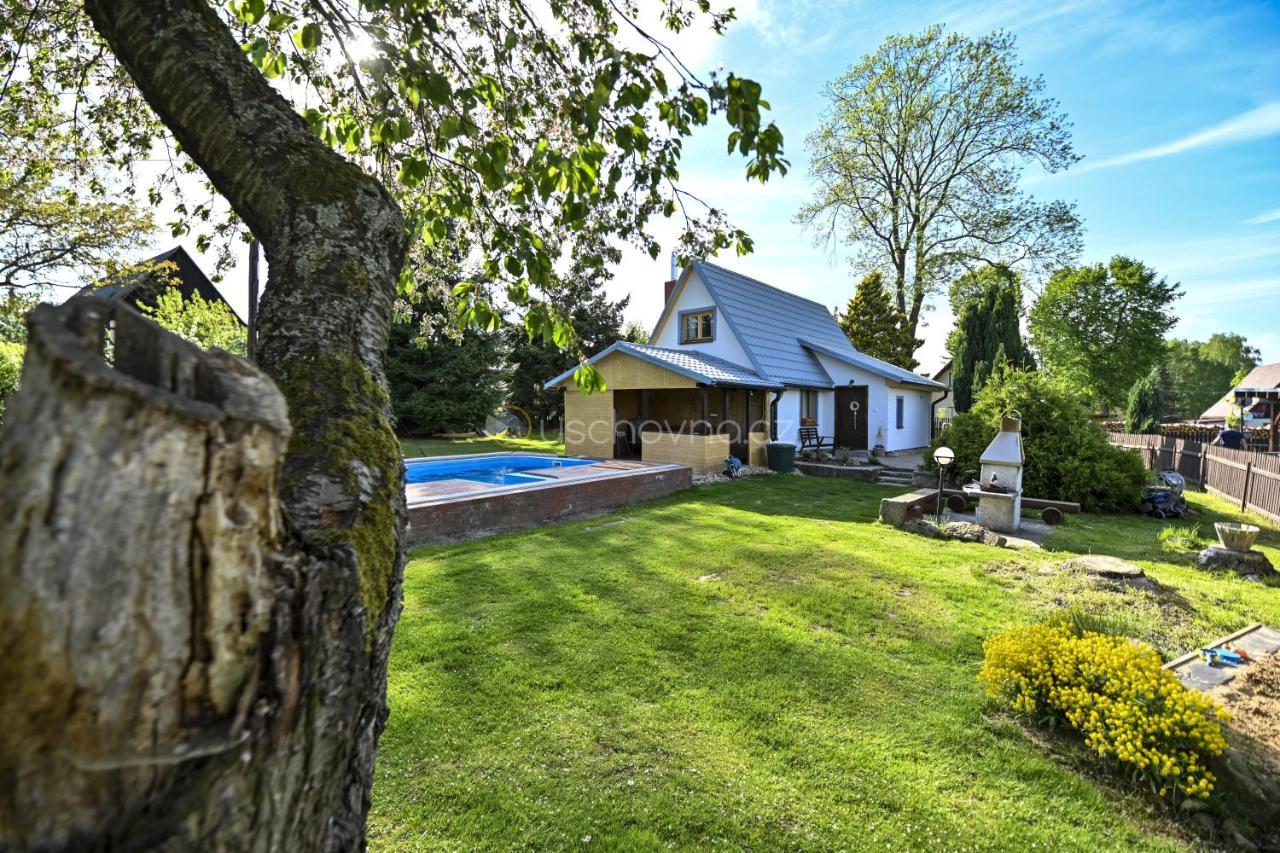 Chaloupka Ruzenka Ii Holiday home Arnoltice u Decina